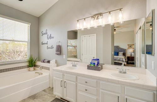 8 Mi to Dtwn Reno Cozy Sparks Escape with Fireplace - Foto 19