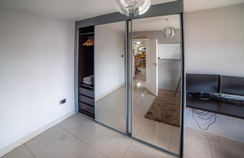 Family & Contractors 3 BR Bungalow Cot Garden Netflix Coffee Station - Foto 22