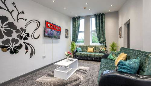 *F4GH for your most relaxed & Cosy stay + Free Parking + Free Fast WiFi * - Foto 2