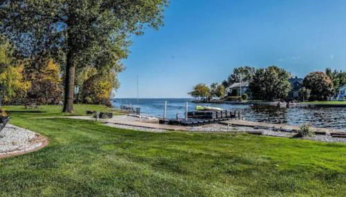 Lakeside Luxury Retreat: Waterfront near Green Bay - Foto 3
