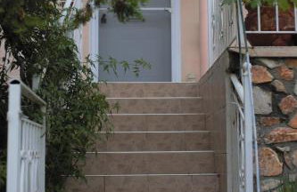 Countryside Cottage with Garden & Lake View - Photo 5