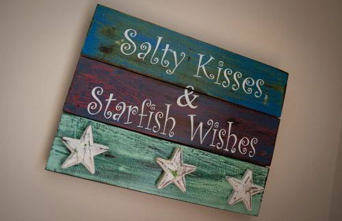 Salty Kisses - Sea Front Aparment - Foto 17