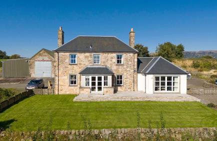 Stunning 4 Bedroom Farmhouse - Foto 28