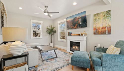 CSU Hideaway King Bd, Backyard Oasis, EV Charger - Foto 1