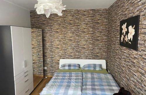 Zentrale 3 Zimmerwohnung mit kostenlosem Stellplatz - Foto 2