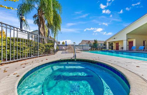 2730 Club Cortile Circle Apt. B - Foto 35