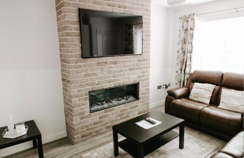 Gadbridge - 3 Bedroom House, parking and garden! - Foto 1