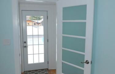 Beach Town Escape - Newly-Remodeled & Gorgeous! - Photo 21