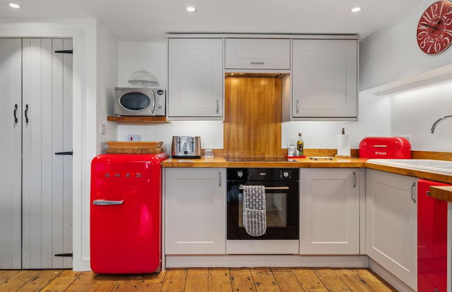 The Cwtch Apartment - Sea Views Walk to Beach - Foto 12