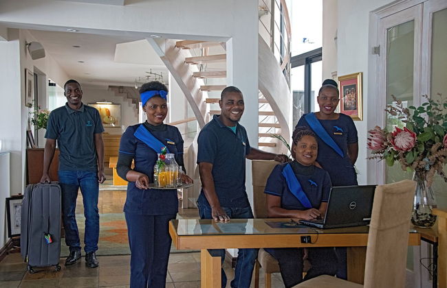 185 on Beach Boutique Suites and Apartments - Photo 3