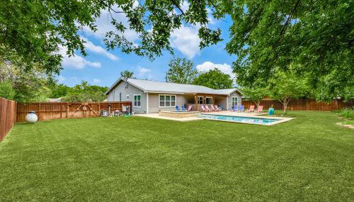 Private Pool & Hot Tub! Charming Hill Country Home Minutes to Wineries/Shops! - Foto 2