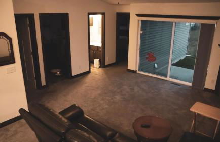 Brand new duplex - Photo 12