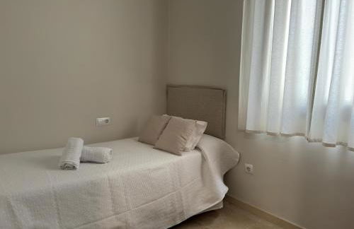 Dúplex céntrico con terraza y parking gratuito - Foto 13