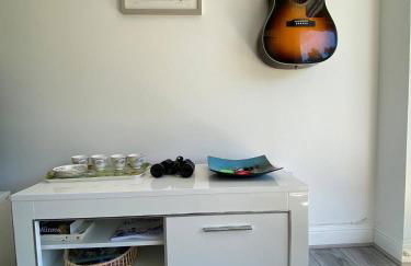 Beautiful Riverside Holiday Home - Foto 6