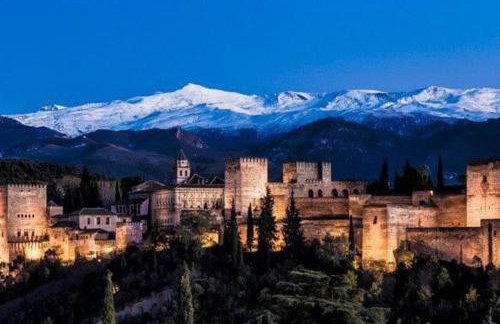Charming apartment historic centre Granada 80 m² + balcony - Photo 13