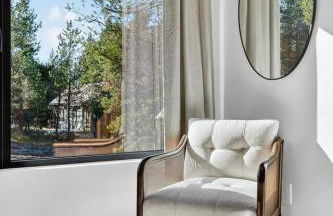 The Luxe House | Upscale Cabin w/ Hot Tub & Fire Pit! - Foto 36