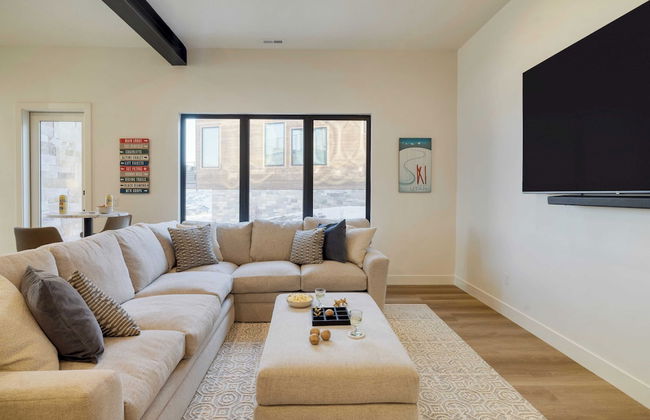 Mins to Deer Valley Lift Firepit, Game Room, Views, 5bdr Orion by Avantstay - Photo 14