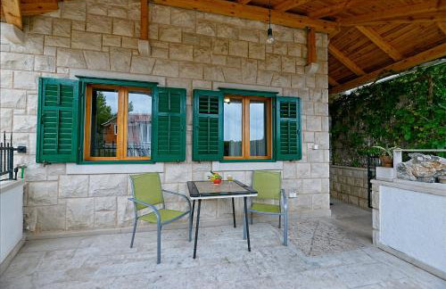 Art Apartments Postira - Photo 15