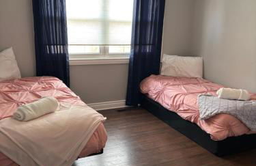 Arlington Heights 5bd 3bth sleeps 14 with driveway parking - Foto 10