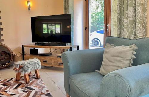 Perfect Tranquil Holiday Home Old Forge Pumphouse - Pass the Keys - Photo 27