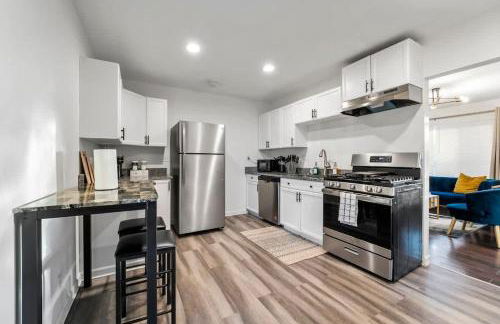 Bolingbrook King Bed 7 min to Hwy & Mall - Foto 9