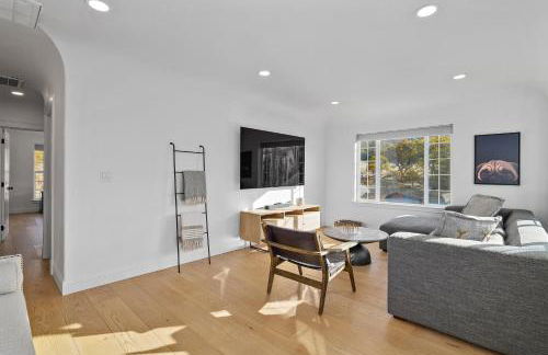 Starry Oak Vineyard Retreat w Hot Tub - Foto 14