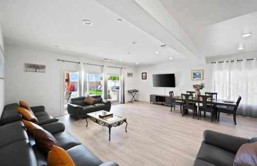 Views, Gameroom, Saltwater Pool & Hot tub, Firepit by MariamsBnb - Foto 65