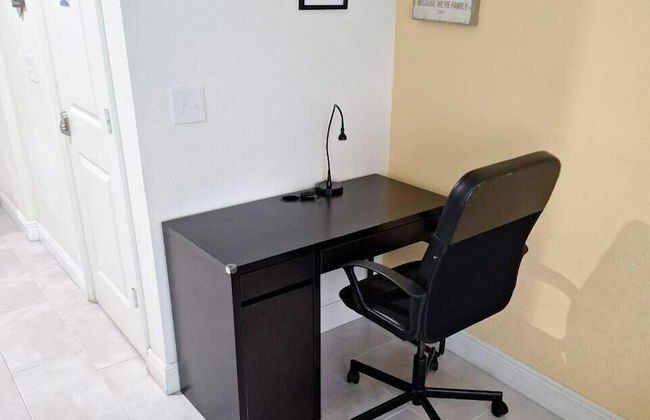 Beautiful Townhome With Hot Tub 13 - Photo 24