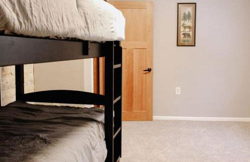 The Hermantown Hangout - Foto 30