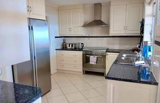 The Ultimate Poolside Escape - Pet Friendly - Foto 7