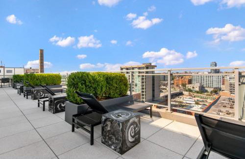 Jeffjack Heated Pool Penthouse in Chicago's West Loop - Photo 9