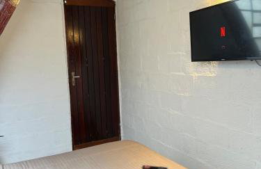 Casa estilo chale dúplex com 3 quartos, churrasqueira, balanço, chuveirão e a uma quadra da praia - Foto 36