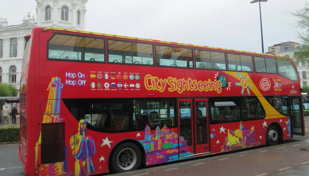 Santander Hop-On Hop-Off Bus Tour + Magdalenga Sightseeing Train - Photo 4, Explore the city in the most comfortable way