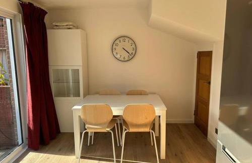 Revamped Holywood town centre house - Foto 10