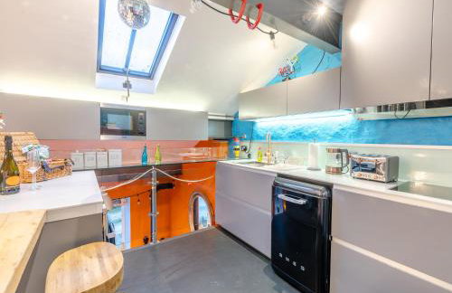 The Engine Room - Photo 12