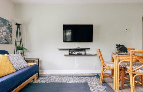 Only Two Blocks to Sand! 1st Floor Beach Hacienda - Photo 3