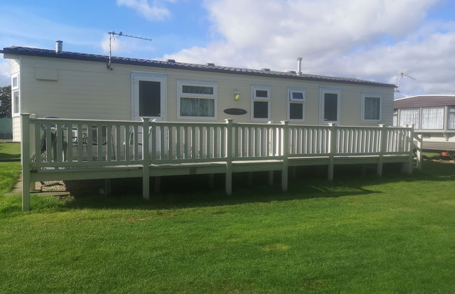 Inviting 3-bed Caravan in Skegness - Foto 1