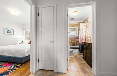 Parkside Escape South Hill w Private ADU - Photo 46