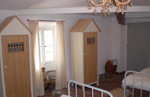 Château de Peyrolles - Photo 26