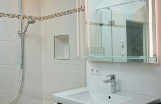 Ferienhaus Am Weitfeld - Ruheoase mit Garten & Bergblick nahe Salzburg - Foto 16