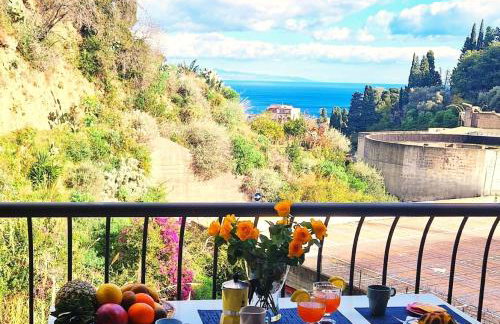 Mediterranean Apartment Pool & Parking - Photo 1