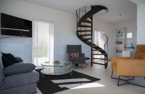 Elysian Garden Villa - Photo 19