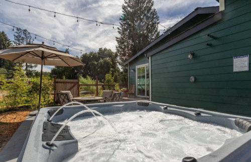 Charming dog-friendly home next to regional park - Foto 45