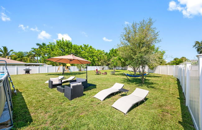 Paradise Haven- Amazing 4BR Oasis With Pool - Foto 48