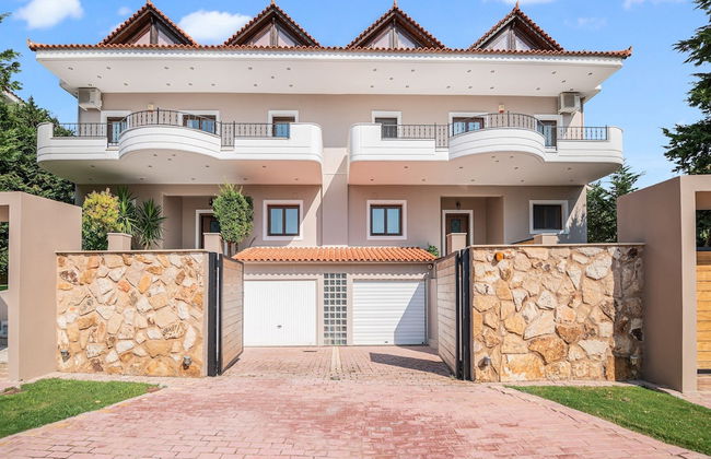 Inviting Villa in Anavissos With Communal Pool - Foto 36