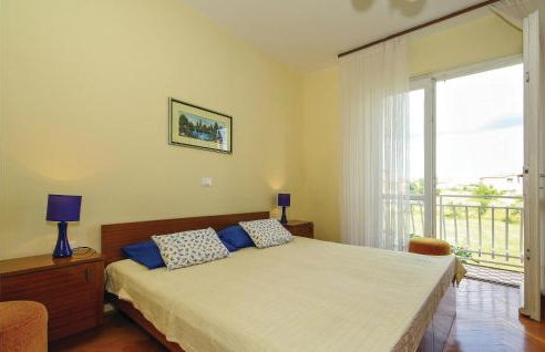 Beautiful Apartment In Umag With Wifi - Foto 14