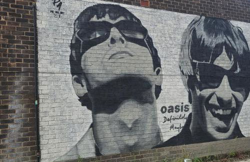 Forest View- Oasis Mural -Didsbury Zen Sleeps 10 - Photo 34