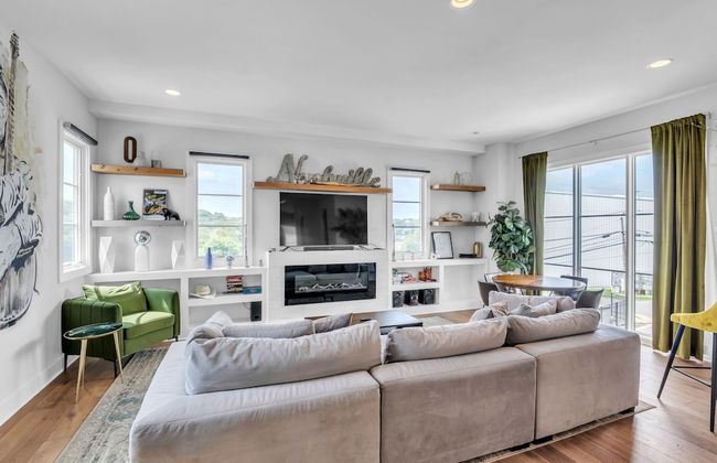 Chic Townhome for 10 W/rooftop - Foto 13