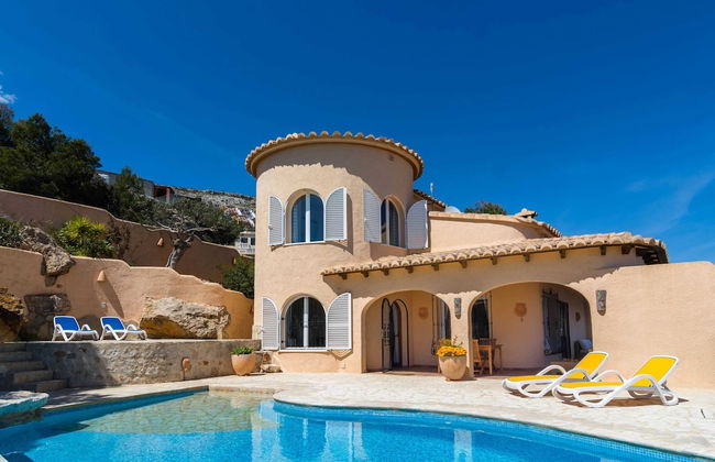 Villa With Sea Breeze Charm - Foto 20