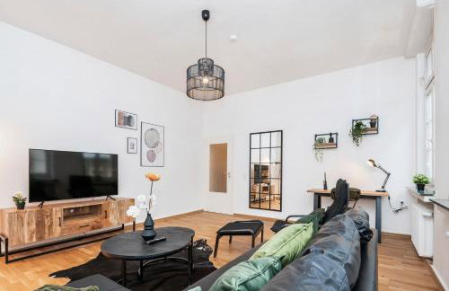 Center Elegance Light Apartment - Photo 8